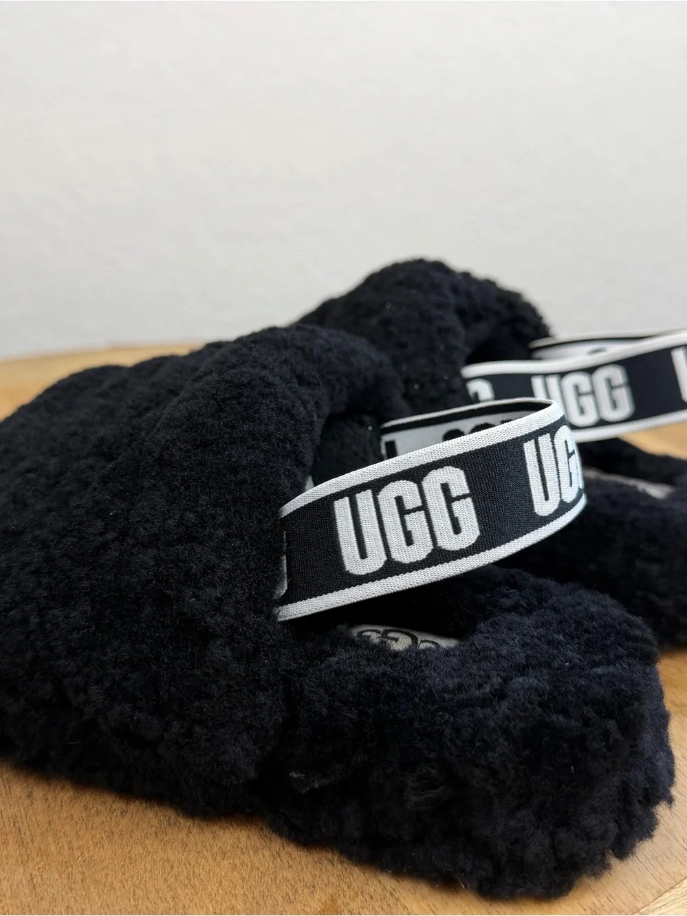 •UGGS• Kids Fluff Yea Slippers Slingback Size 1Y